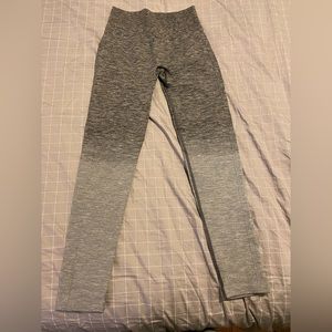 Lululemon grey ombré leggings. Seamless. Size 6